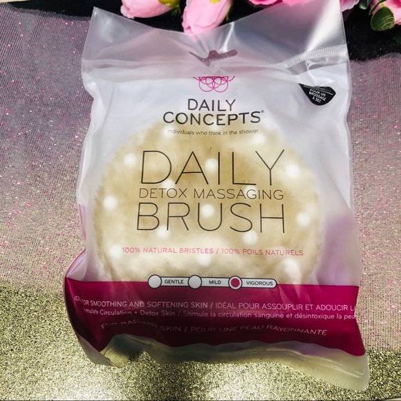 Daily Concepts MASSAGE BRUSH - Picture 2 of 11